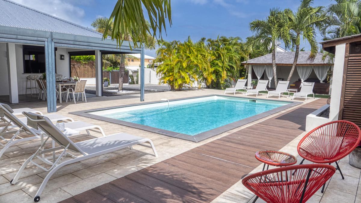 7.Location villa piscine spa Sainte Anne Guadeloupe_Piscine